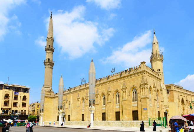 Al-Hussein Mosque: A Sacred Landmark in Islamic Cairo