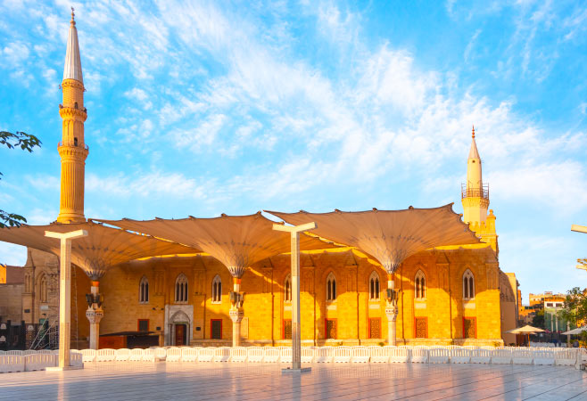 Overview of Al Hussein Mosque