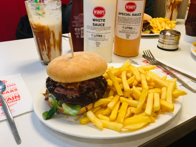 Wimpy Mohandssein Restaurant - best fast food restaurants in egypt