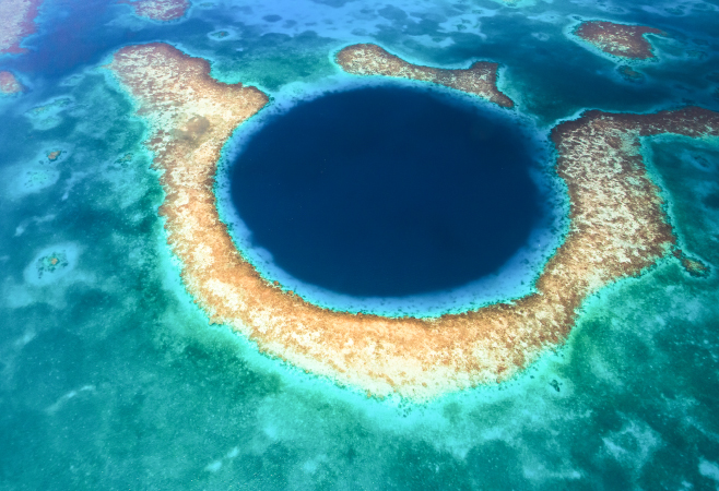 Blue Hole in Dahab, Egypt: Dive Guide & Tips