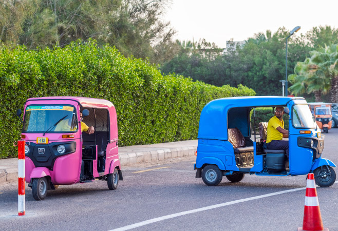 how to reach El Gouna