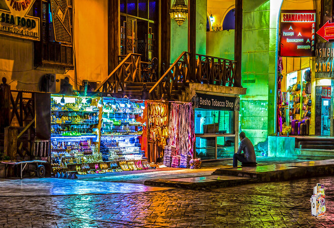 Shopping in Naama Bay Shopping in Naama Bay