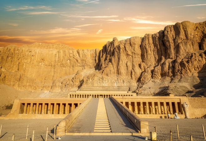 Best time to travel from Singapore to Egypt Best time to travel from Singapore to Egypt