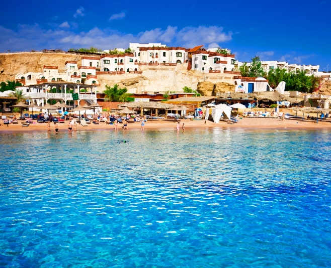 Accommodation and dining near Soma Bay